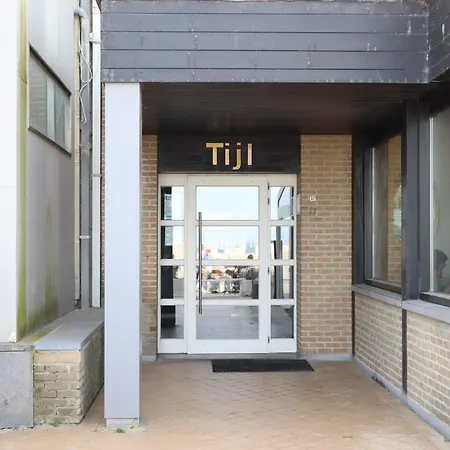 In With Stunning Sea Views Daire *