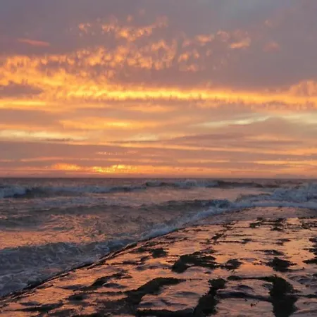 In With Stunning Sea Views * ニーウポールト